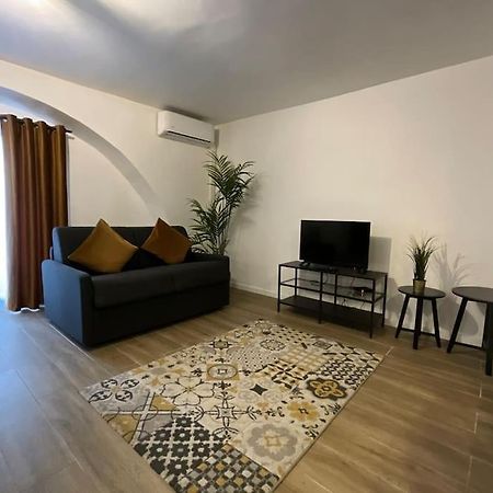 Ks Paris Studio Appart Near Station Gare Du Nord And Gare De L Est Εξωτερικό φωτογραφία